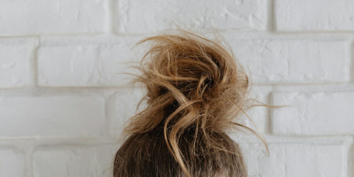 How to Fix Hair Breakage: Simple At-Home Solutions
