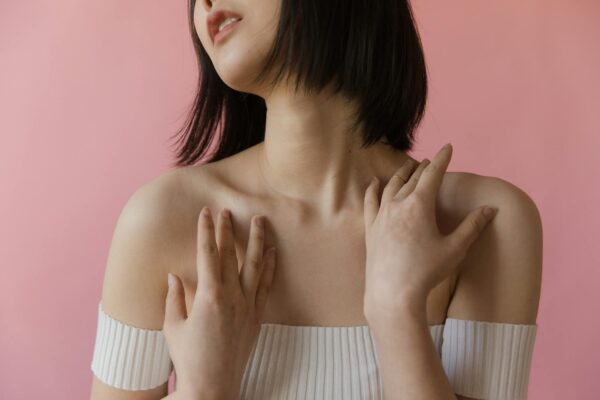 Uneven shoulders